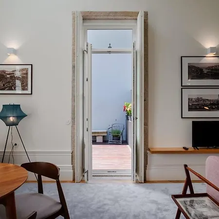 Maria Pia Luxury Apartment, Historic House Downtow Apartment